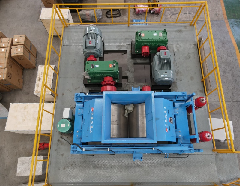 固化飞灰块破碎机